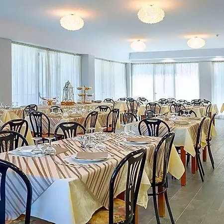 Rose Nuove Hotel 3*